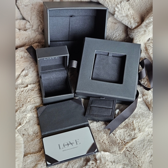 ♡Brand New♡- Vera Wang Love - Empty Ring Boxes - Picture 6 of 6